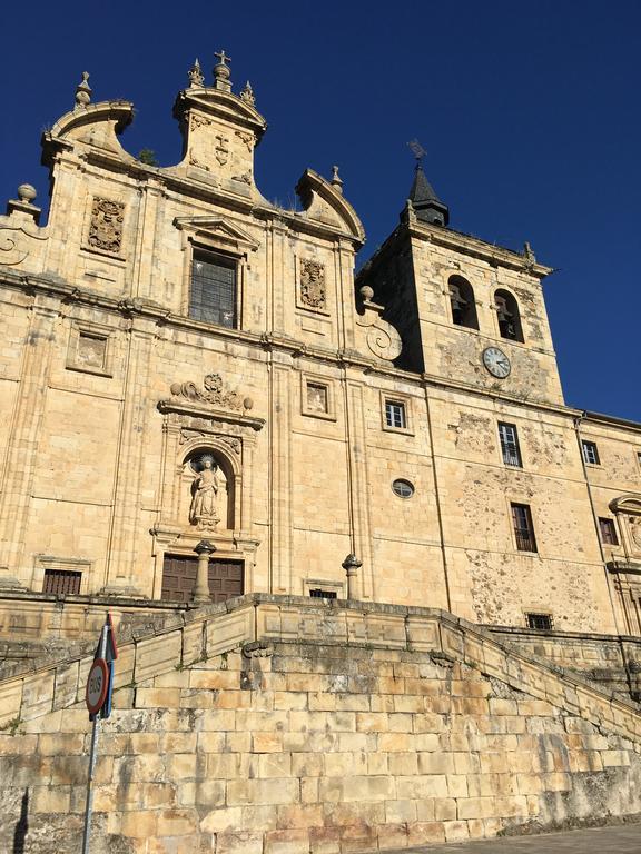 San Nicolas el Real Villafranca Del Bierzo Exterior foto